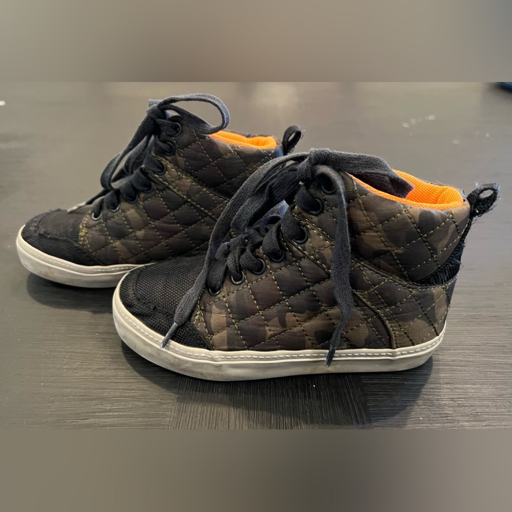 Boy’s Old Navy Camo High Top Sz. 11